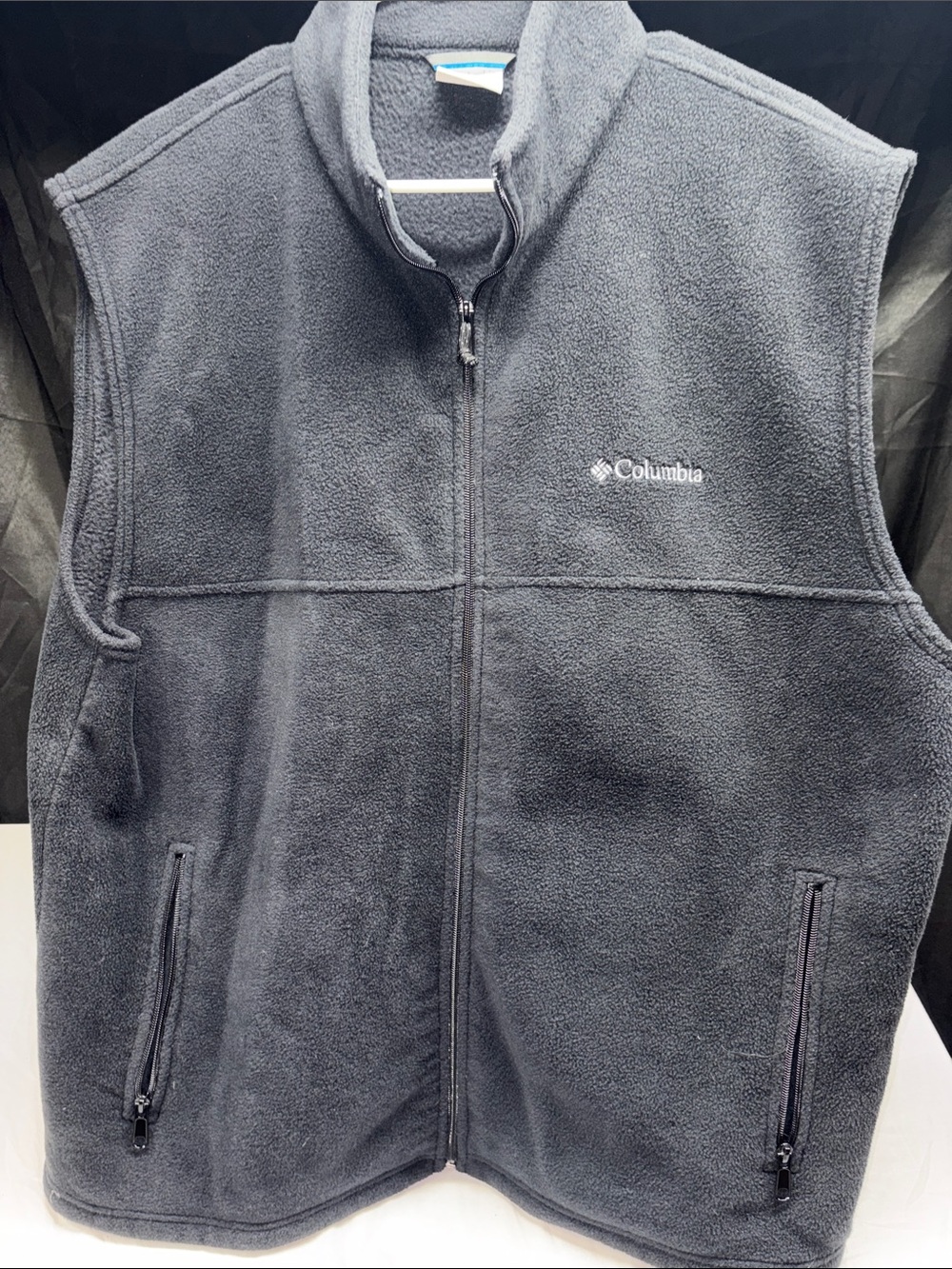 Columbia Men's Charcoal Gray Fleece Vest - Full Zip